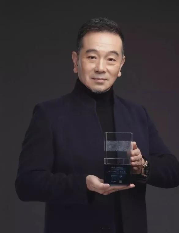 是“富豪专业户”！与孙俪三搭没演过穷人麻将胡了模拟器蛮好的人生：68岁的他(图3)